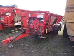Manure Spreader-Dry/Pull Type For Sale 2012 Kuhn Knight 8118T 