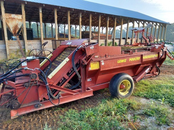 2013 Lewis Bros. DB2-LP Manure Spreader-Dry/Pull Type For Sale