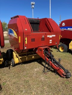 Baler-Round For Sale:  New Holland BR7060 