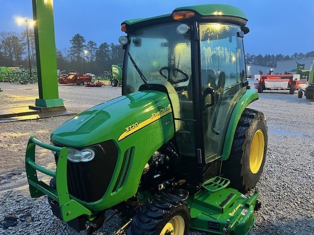 2010 John Deere 3720 Tractor - Compact Utility For Sale
