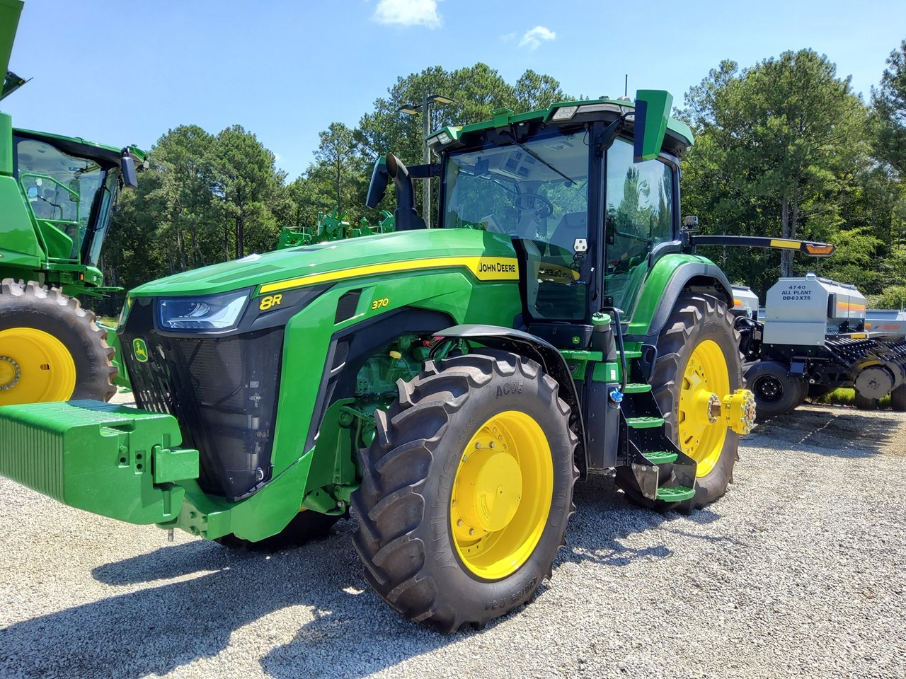 2022 John Deere 8R 370 Tractor - Row Crop For Sale