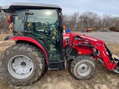 Tractor - 4WD For Sale:  Massey Ferguson 1740M , 40 HP