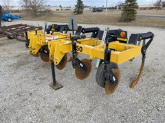 Rippers For Sale:  2001 Landoll 1554A30 