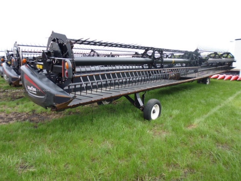 Photos of 2013 MacDon FD75, 45', Dual Knife, Contour, Poly, Transport
