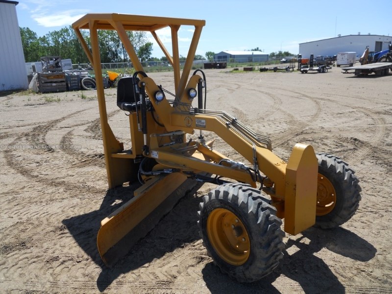 2009 Other NEW Aged Patrol, Skid steer 10' blade attachment Motor