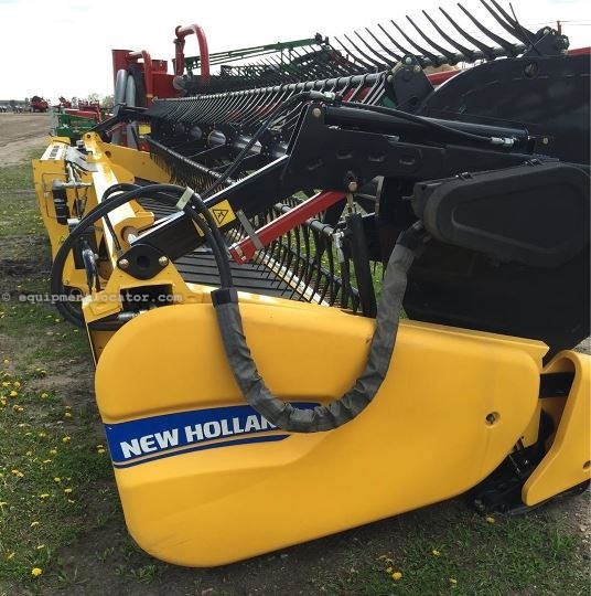 Photos of 2013 New Holland NEW Aged 880CF, 30', 3" Cutterbar Header