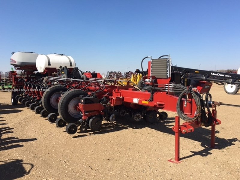 2013 Case IH NEW Aged 1255, 24R30, Bulk fill, Fertilizer Planter For