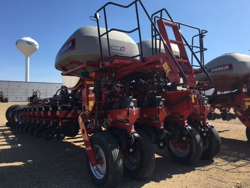 2013 Case IH NEW Aged 1255, 24R30, Bulk fill, Fertilizer Planter For