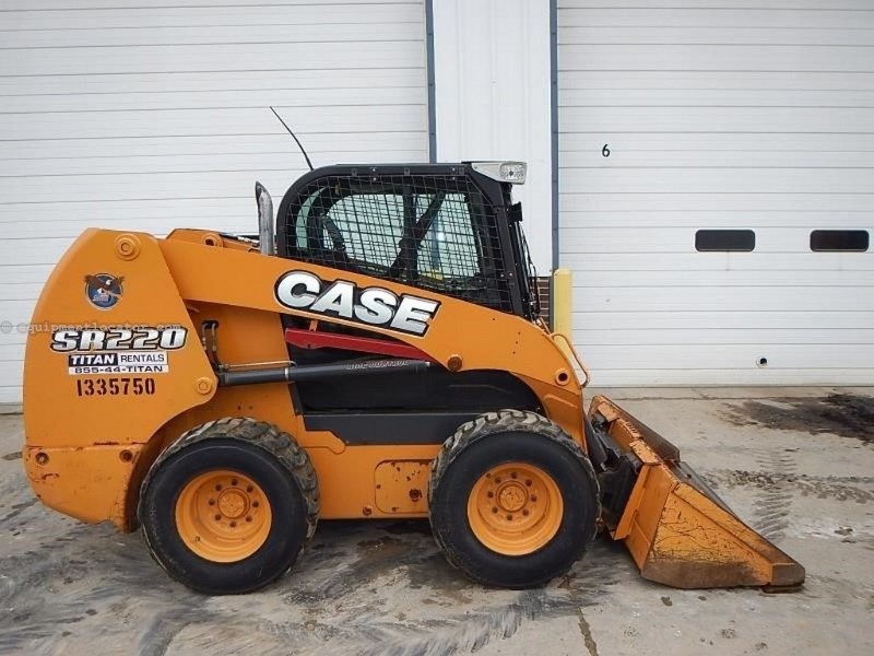 2011 Case SR220, 578 Hr, 76 HP, Radial Lift, Block Heater Skid Steer