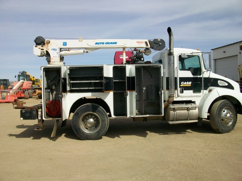 2004 Kenworth T300 Service Truck with Crane Service Truck For Sale