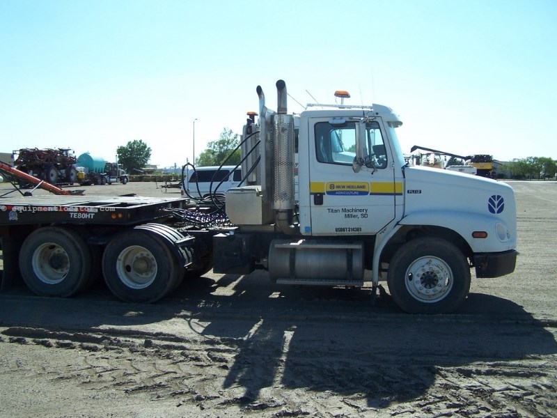 1999 Freightliner FL112 Conventional Tandem Axle Truck Cab & Chassis For Sale STOCK CONS5272