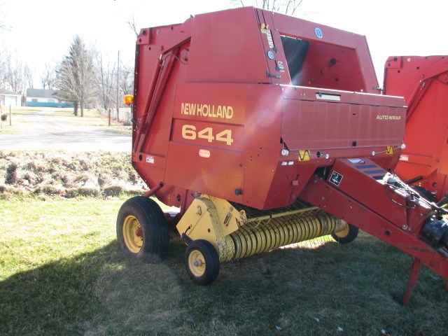 1999 New Holland 644 Baler-Round For Sale