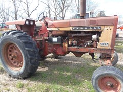 Tractor - Row Crop For Sale IH 806 