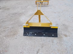 Blade Rear-3 Point Hitch For Sale:  Dirt Dog New 3pt 4' foot angle grader blade 3504 