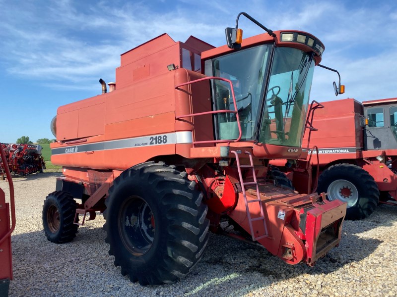 1998 Case IH 2188 Combine For Sale