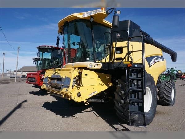 2003 New Holland CR960 Combine For Sale