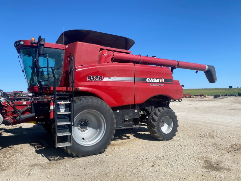 2009 Case IH 9120 Combine For Sale