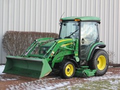 Tractor - Compact Utility For Sale 2011 John Deere 3520 , 37 HP