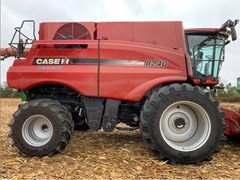 Combine For Sale 2015 Case IH 8240 