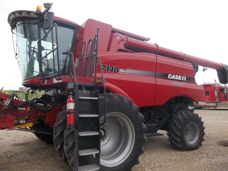 2014 Case IH 7140 Combine For Sale