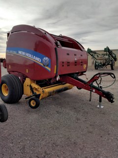 Baler-Round For Sale 2016 New Holland RB560 