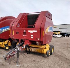 Baler-Round For Sale 2014 New Holland BR7070 