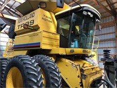 Combine For Sale 2002 New Holland TR99 
