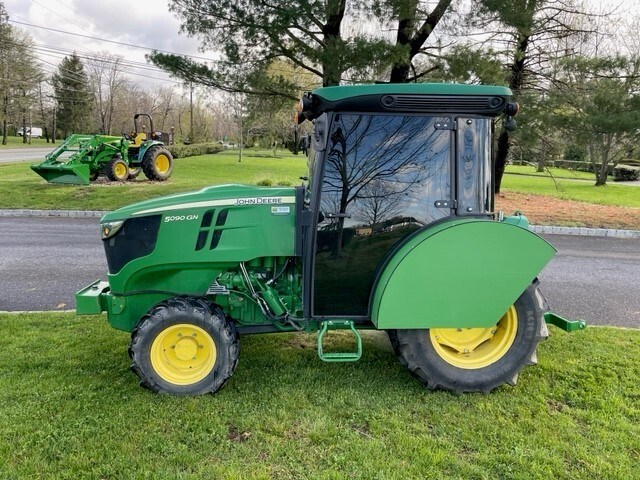 2017 John Deere 5090GN Tractor - Utility For Sale