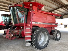 Combine For Sale 2001 Case IH 2388 