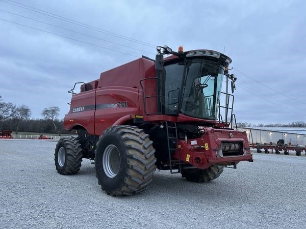 Case IH 7140 Combine For Sale