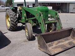Tractor - Utility For Sale John Deere 2640 , 70 HP
