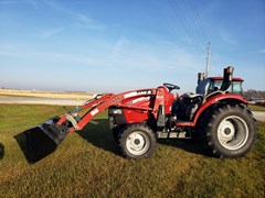 Tractor For Sale 2005 Case IH DX35 