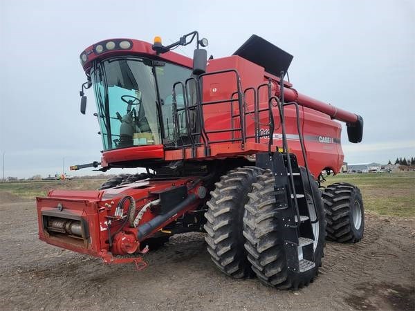 2008 Case IH 8010 Combine For Sale