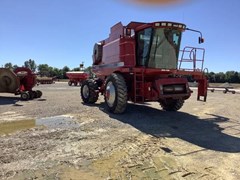 Combine For Sale 2004 Case IH 2388 