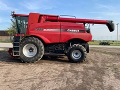 Combine For Sale 2009 Case IH 7088 
