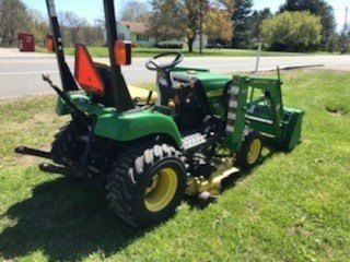 2004 John Deere 2210 Tractor - Compact Utility For Sale