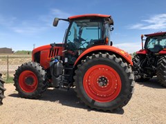 Tractor For Sale 2021 Kubota M7-152 Delux  