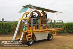 Berry Harvester-Self Propelled For Sale 2022 Oxbo International Corporation 9140 