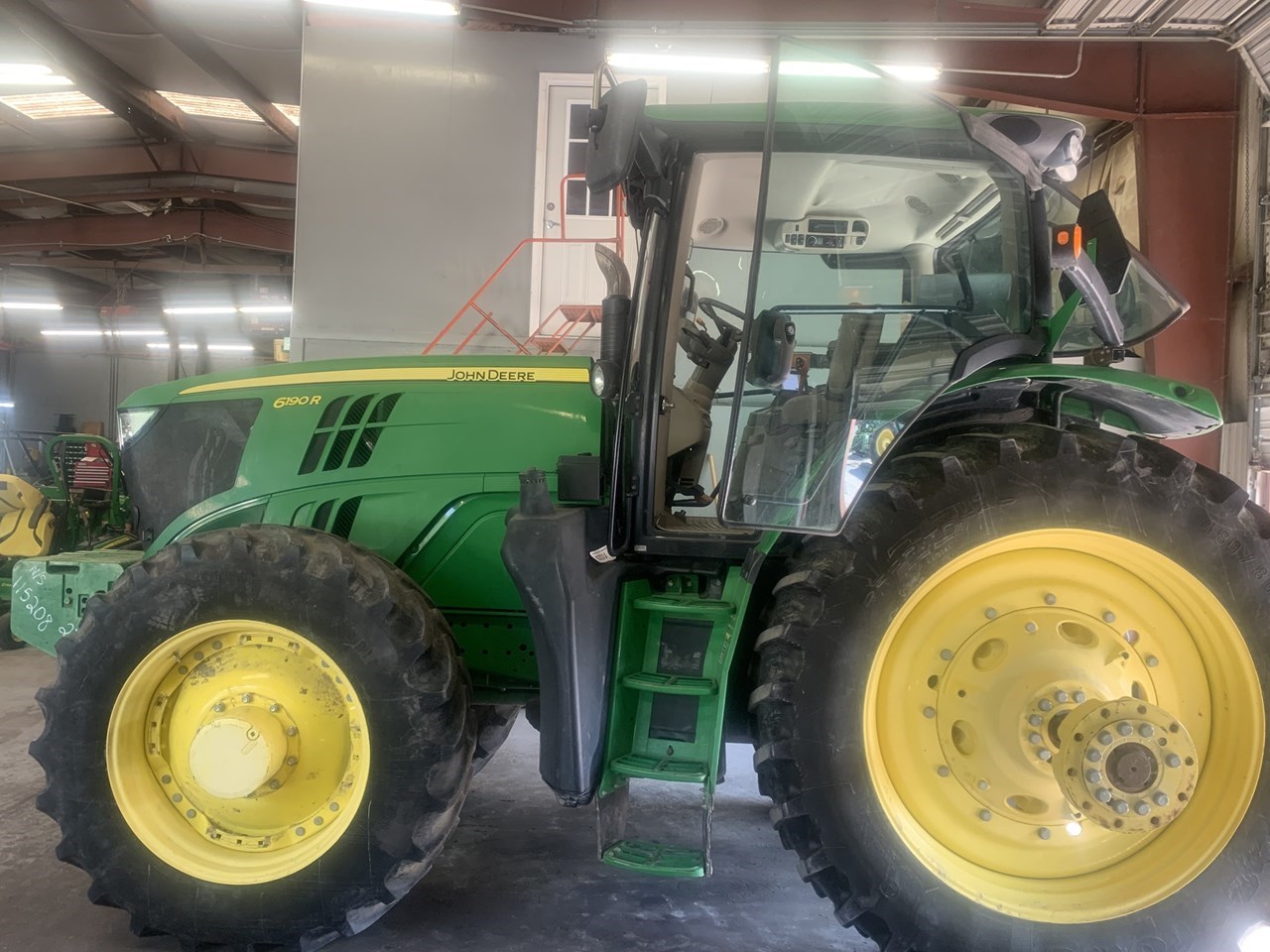 2014 John Deere 6190R Tractor - Row Crop For Sale