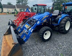 Tractor For Sale:   New Holland Boomer3040 