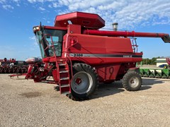 Combine For Sale 1998 Case IH 2388 