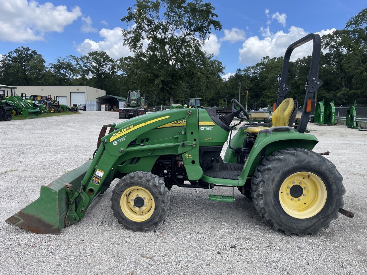 2011 John Deere 3720 Tractor - Compact Utility For Sale