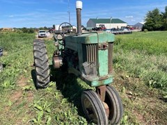 Tractor For Sale John Deere 60 , 46 HP