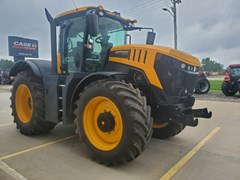 Tractor For Sale 2022 JCB 8330T4F 