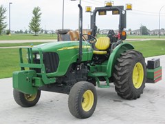Tractor - Utility For Sale 2007 John Deere 5325 , 56 HP