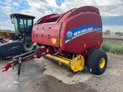 Baler-Round For Sale 2015 New Holland RB560 