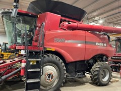 Combine For Sale 2017 Case IH 7240 