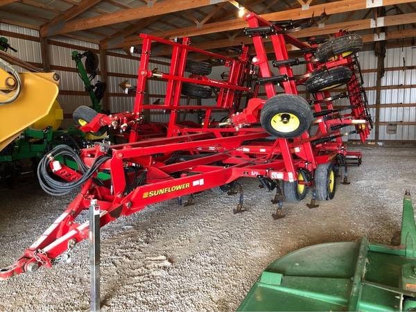 Sunflower 5035 Field Cultivator For Sale