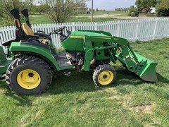 Tractor - Compact Utility For Sale 2022 John Deere 2032R 