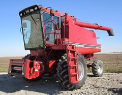 Combine For Sale 1990 Case IH 1660 
